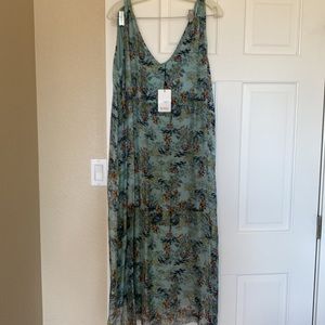 NWT Made In Italy Small Flowers Print Silk Blend Midi Dress. Size XL